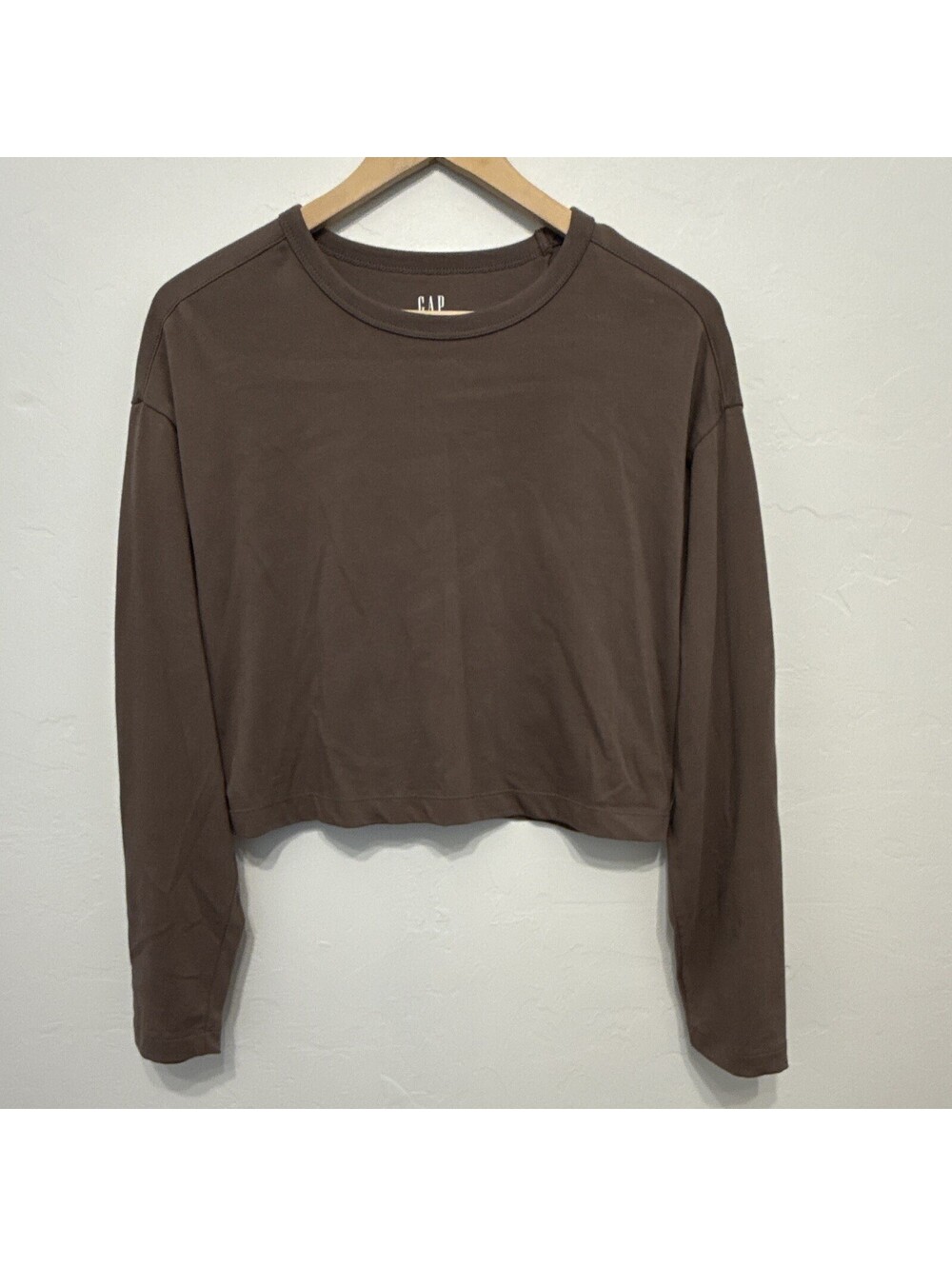 GAP Women’s XS Brown Cropped Crew Neck Long Sleeve Knit Cotton T-Shirt